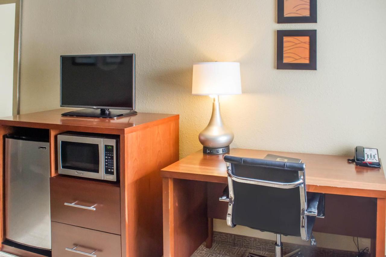 Comfort Inn Mayfield Heights Cleveland East מראה חיצוני תמונה